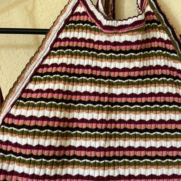 AE halter tank - Picture 2 of 4